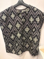 着物地で作られたベスト　ポケット付き