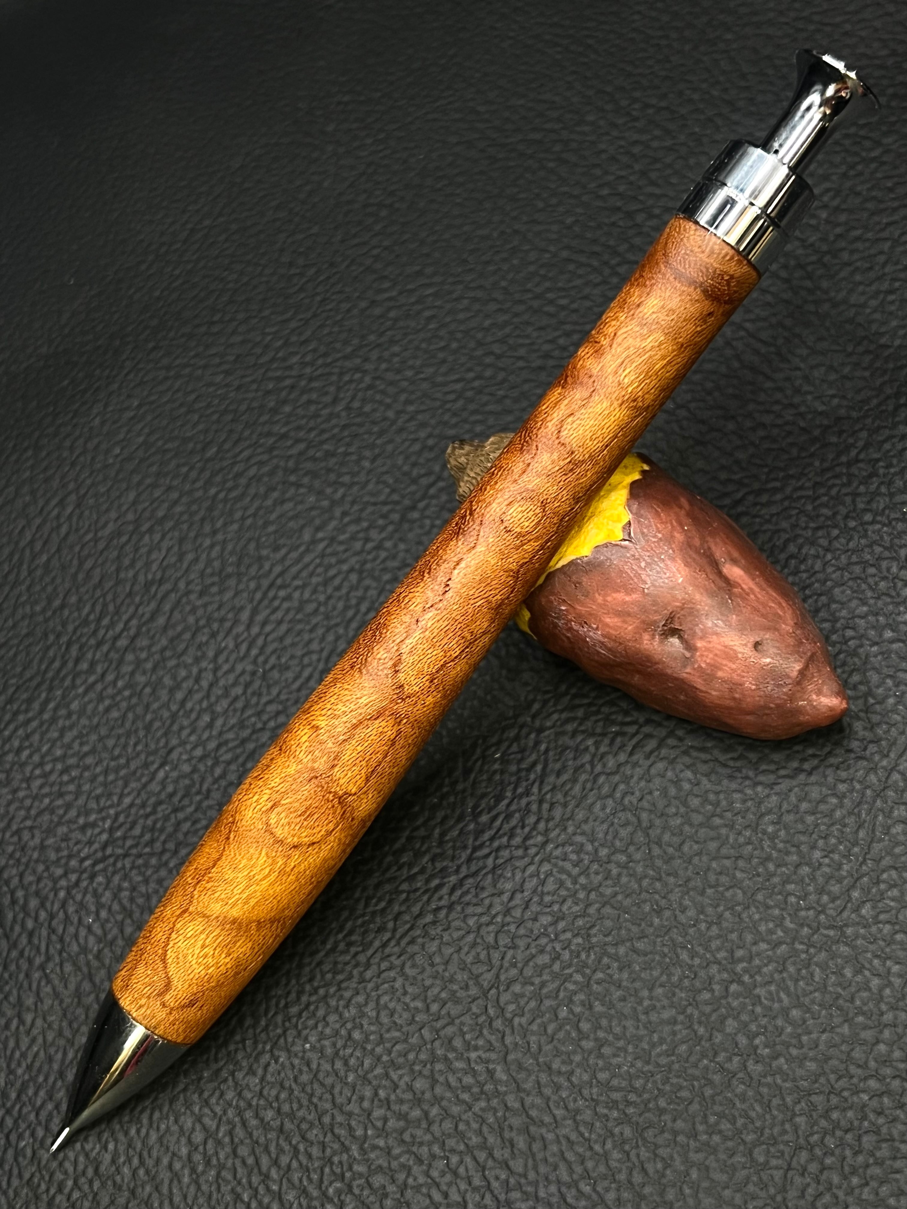 無垢材 指物師 アンティーク玉杢蓋物 938d73f8dcea9d12044d7135af2629