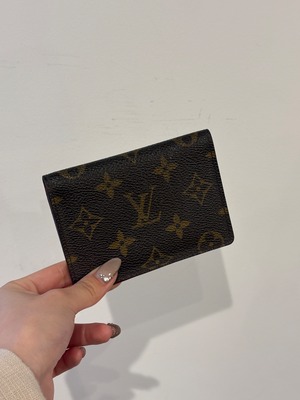 Louis Vuitton/ vintage monogram card case.