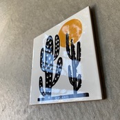 ボルジェス木版画 BACARO BORGES タイル『サボテン2と黄色い太陽』
