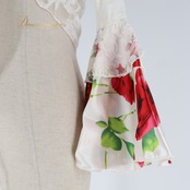 フラメンコ 衣装 トップス シージョ セット ホワイト系 イチオク ICHIOKU バラ柄 花柄 ピキージョ フレコ ベリーダンス チョリ ヒップスカーフ フリンジ 鮮やか 華やか 光沢 上品 練習 レッスン ダンス衣装 ステージ 白 赤 レッド系 ピンク系