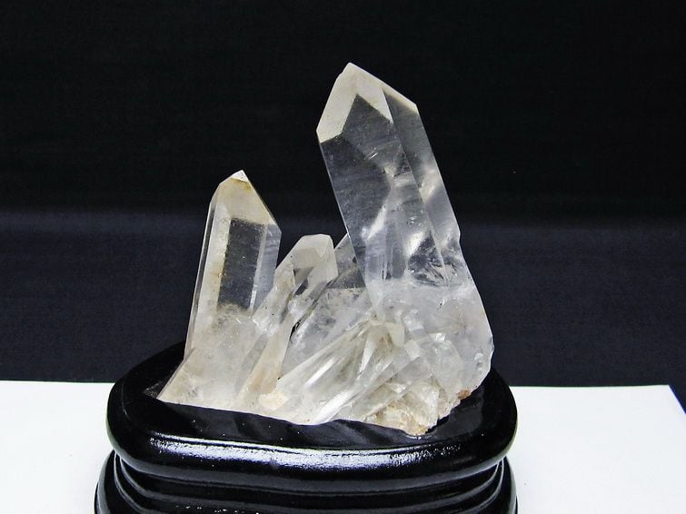 水晶 クラスター マダガスカル産 台座付属 水晶 原石 一点物 172-4314