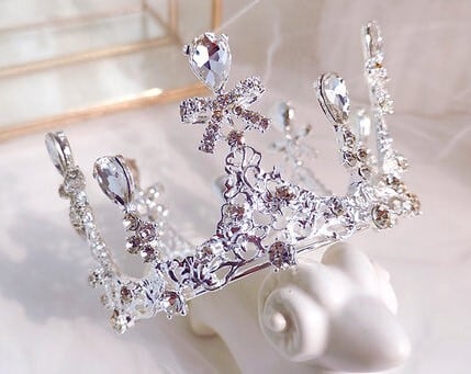 子ども】とってもかわいいお姫様 王冠 ティアラ シルバー ゴールド