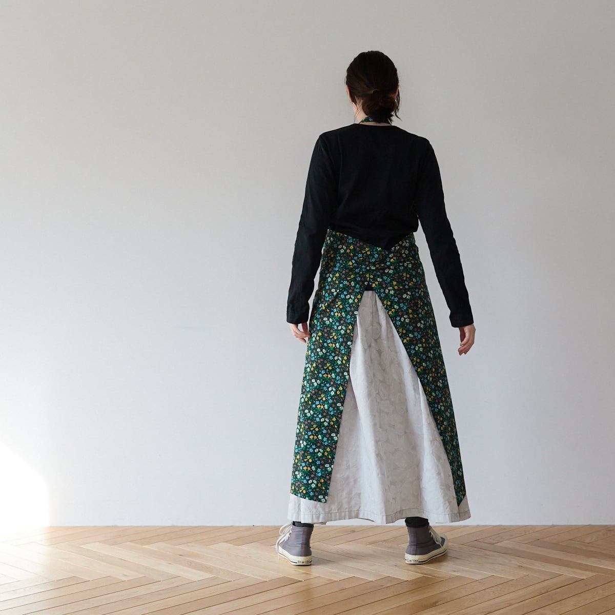 ＊オーダーページ＊ スクエアエプロンワンピース リバティ ハンドメイド ada79bff02af6e81dc90bc70ddb6bf