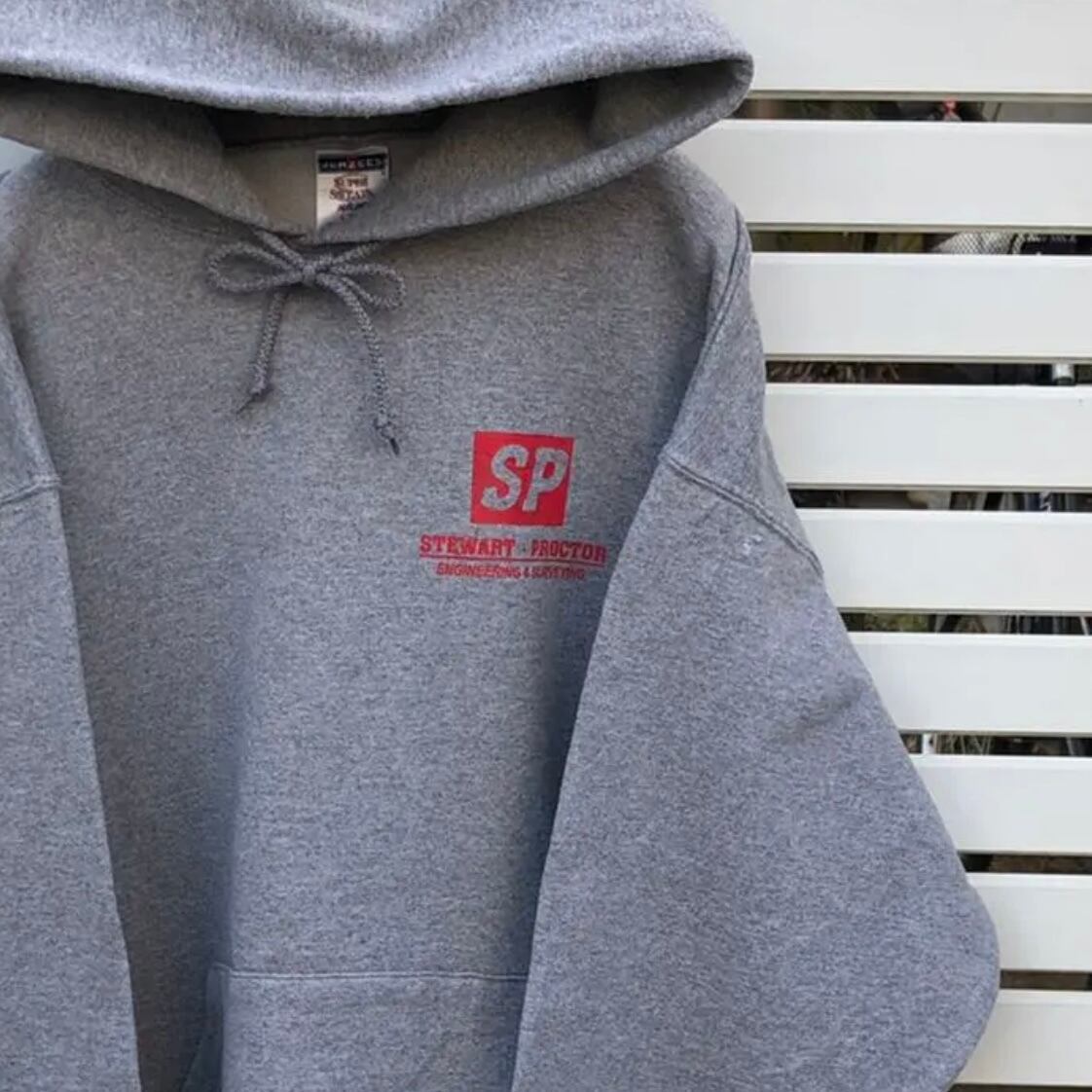 【Lサイズ】US企業もの × 土木工事企業 "SP" プリント 綿ポリ パーカー