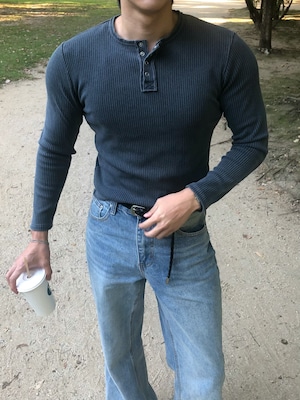 Pigment Ribbed Henley Neck Long Sleeve Knit (2color)