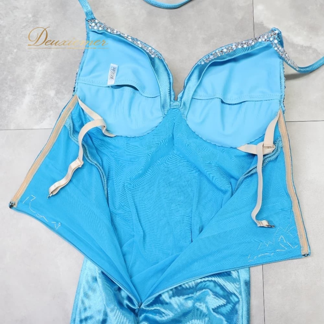 ボディコン コズドレ KOZdre KOZYA ドレス ワンピース ブルー系 シルバー系 水色 ランウェイモデル パーティ 発表会 練習 レッスン 大人可愛い スリット ロング丈 きれいめ フォーマル レッスンウェア シルバー装飾 光沢