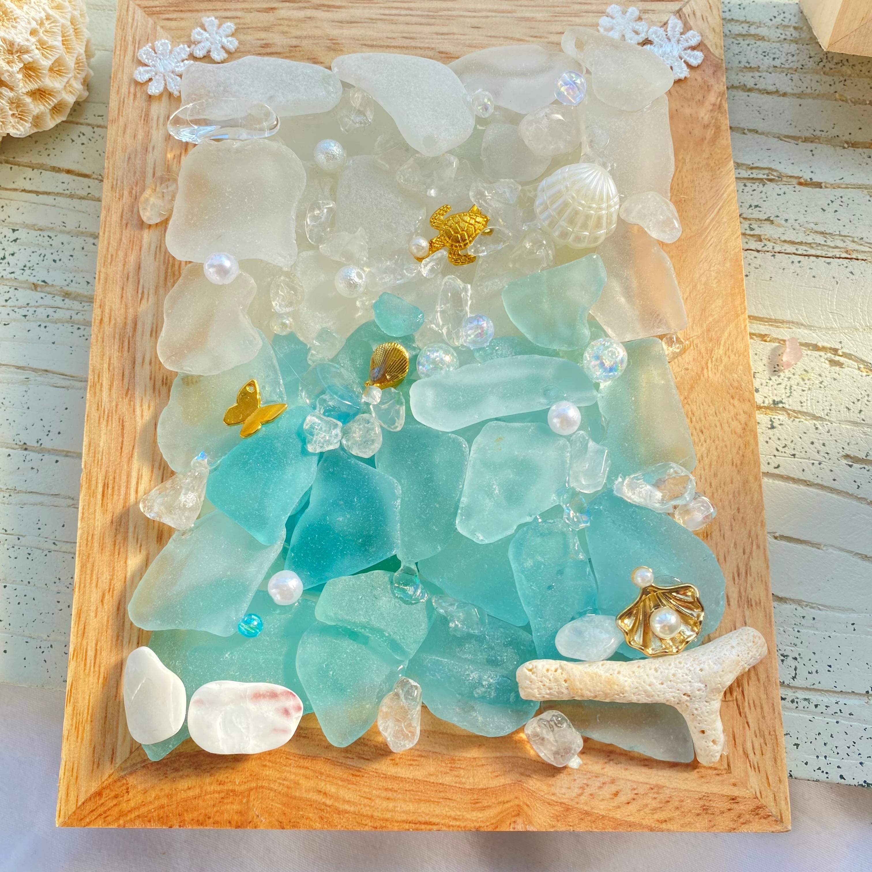 【スタンド付き】"シーグラスたっぷりの海。"