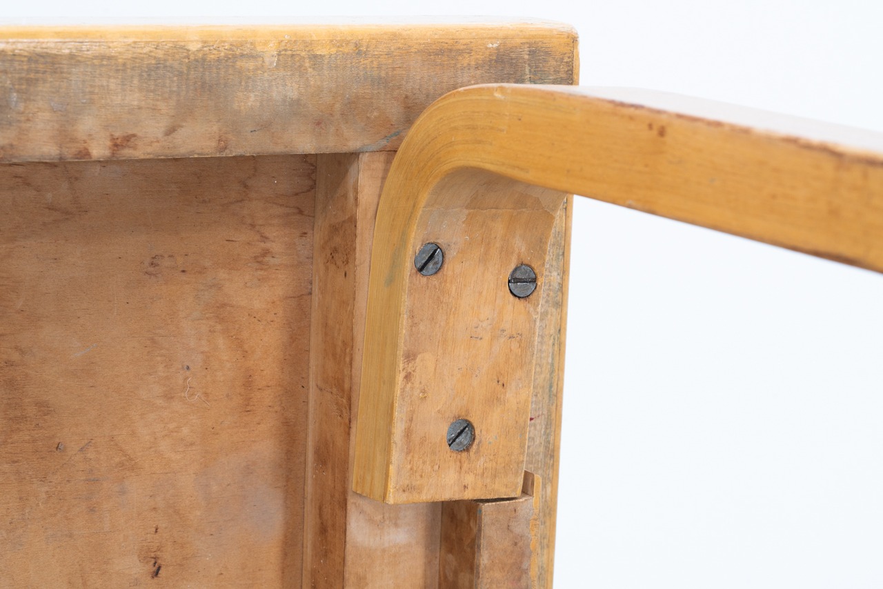 Alvar Aalto | Table blue linoleum