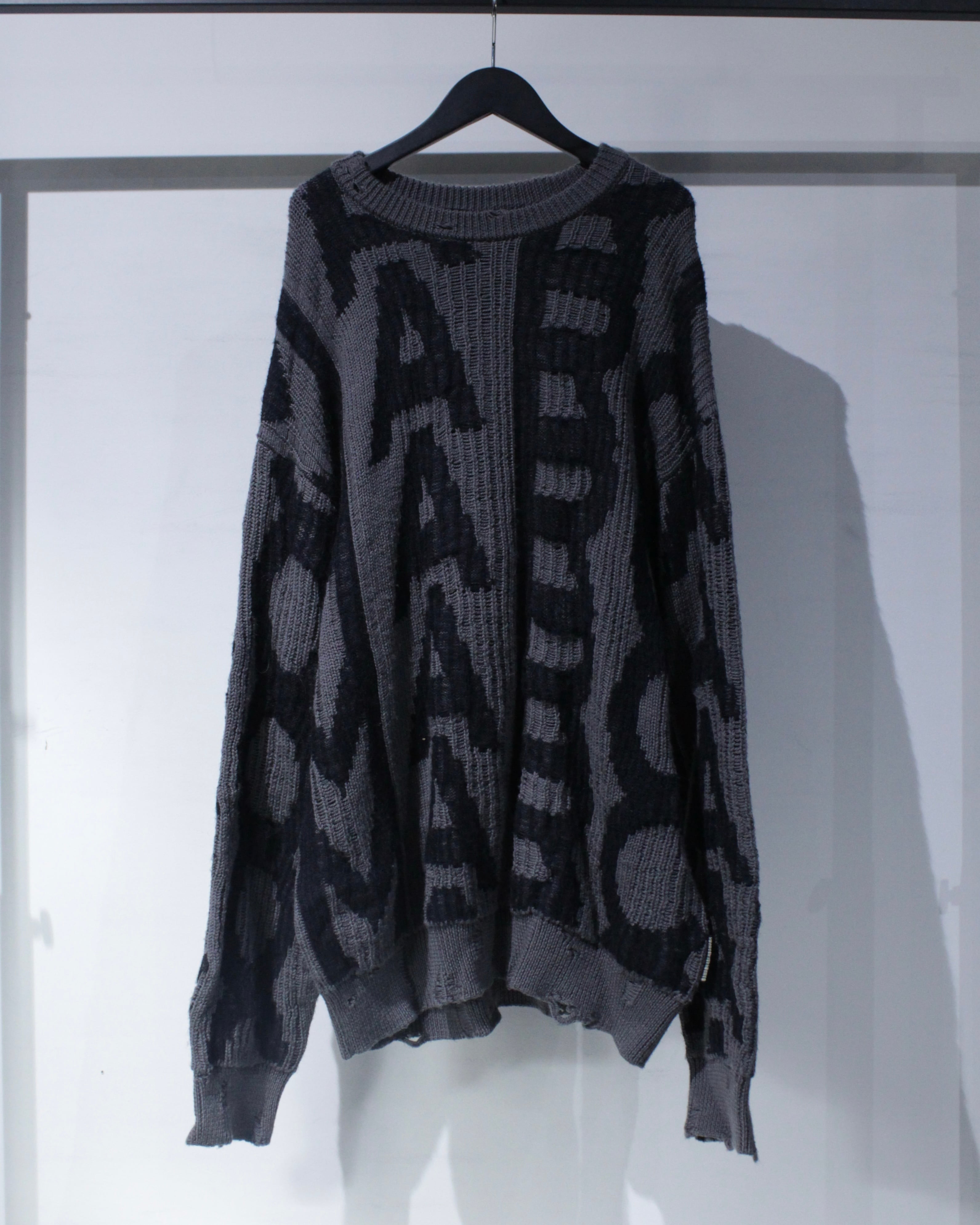Caka BLACK】“MARC JACOBS” Logo Pattern Damage Design Pullover Knit