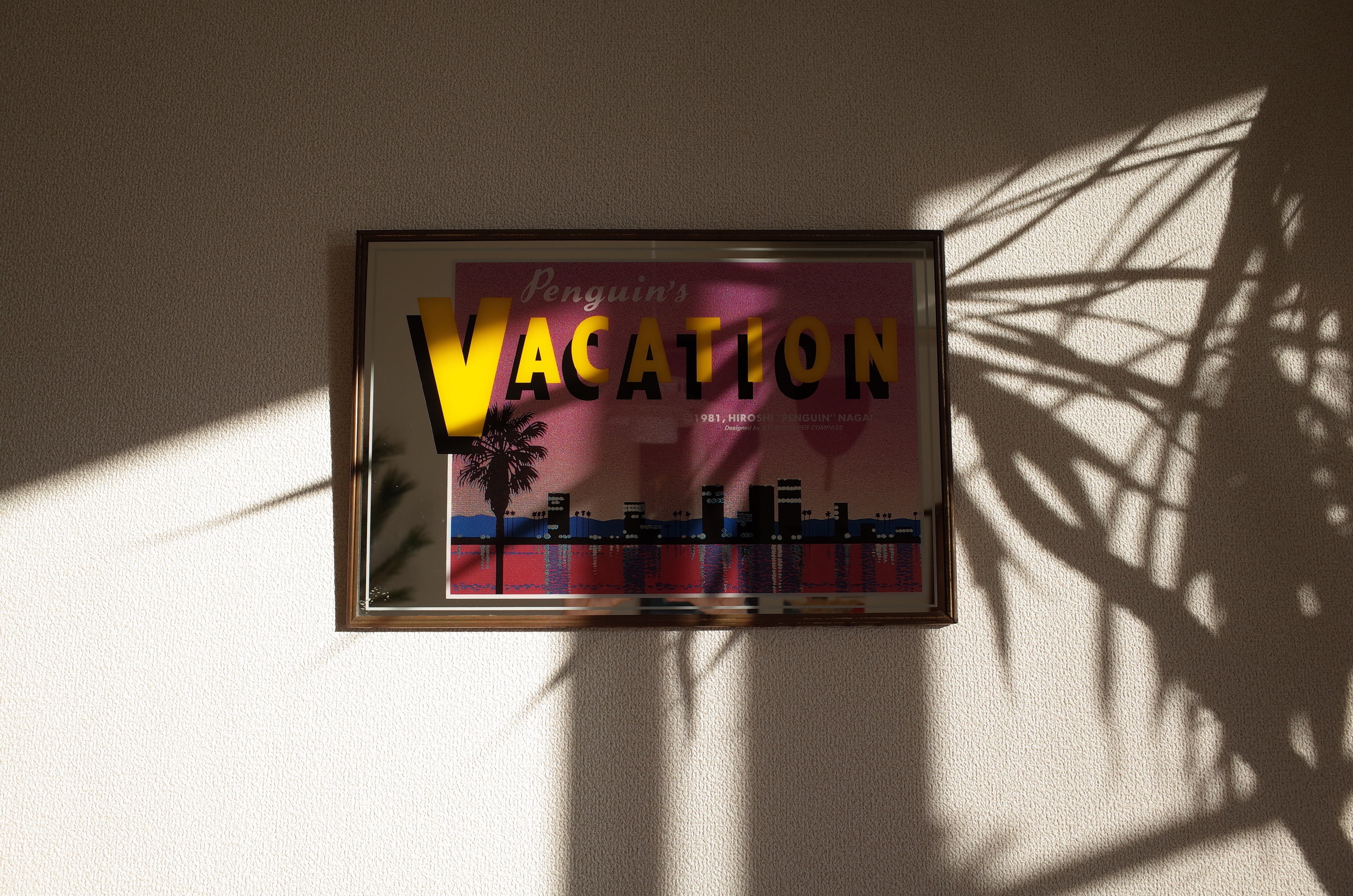 HIROSHI NAGAI “PENGUIN'S VACATION” PUB MIRROR | Loop