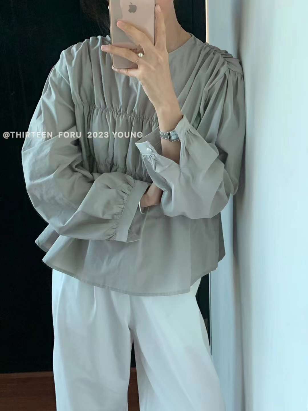 シャーリングブラウス　 AJ22155-2332