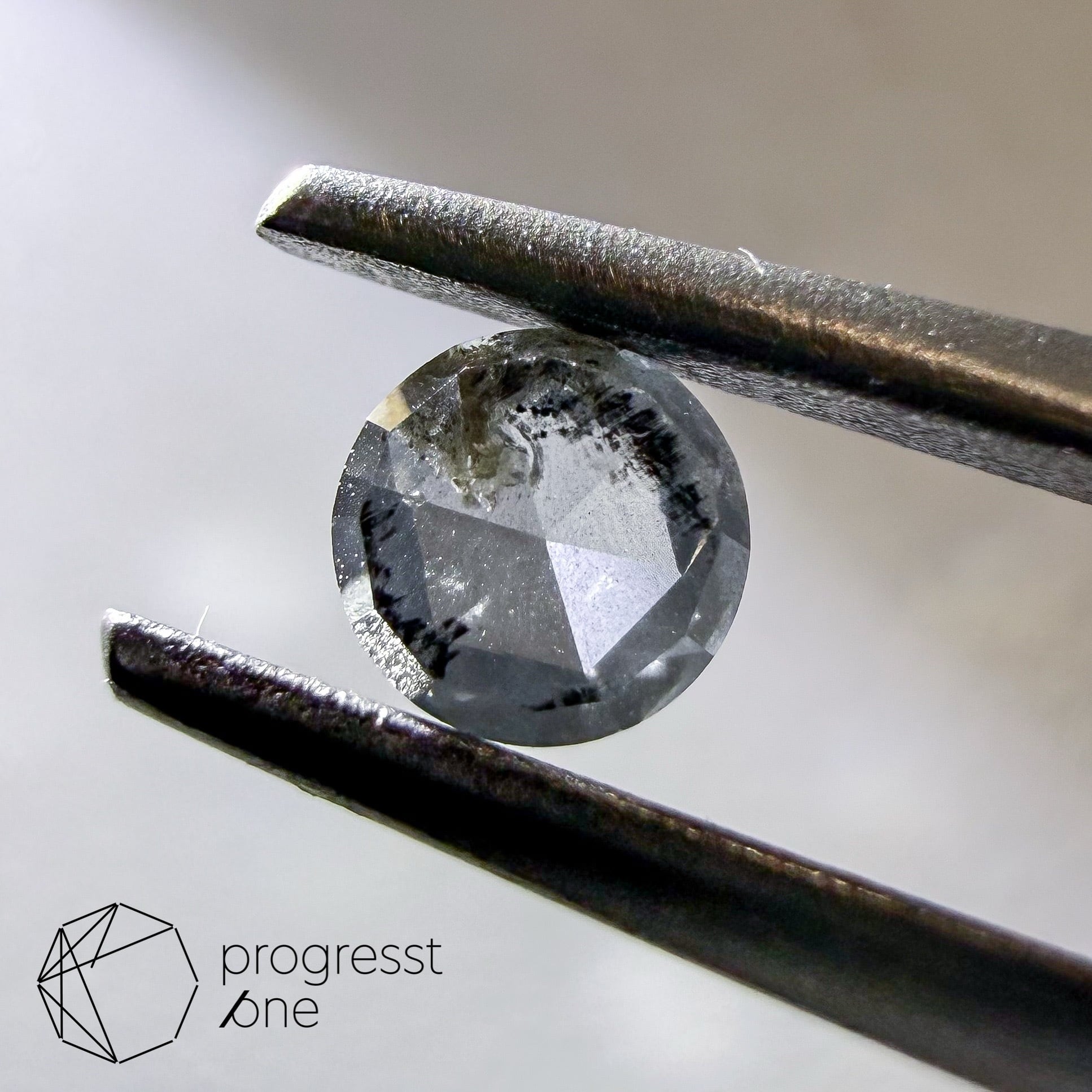 ソルトアンドペッパーダイヤモンド0.29ct | progresstone