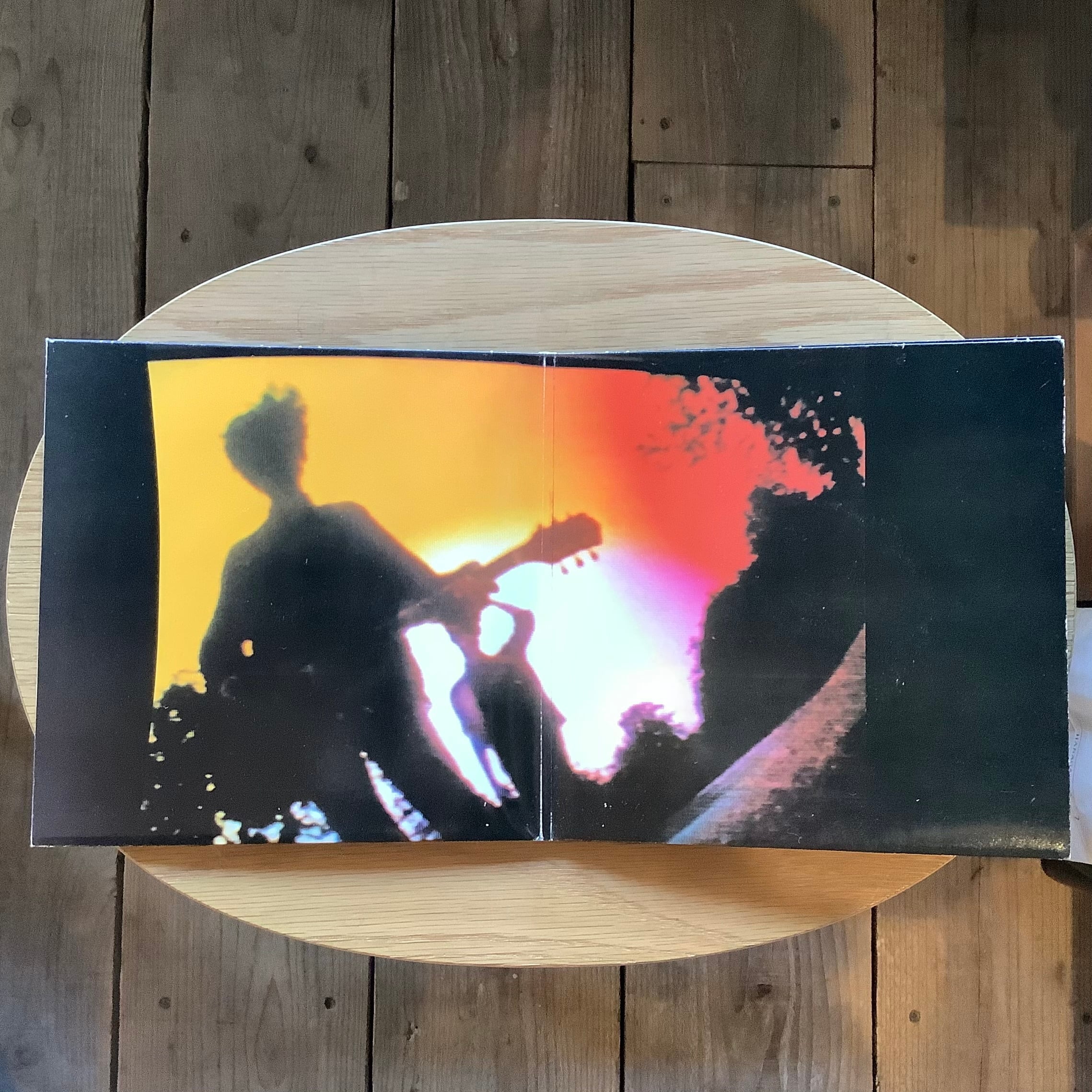 THE JESUS AND MARY CHAIN / A: APRIL SKIES / B: KILL SURF CITY