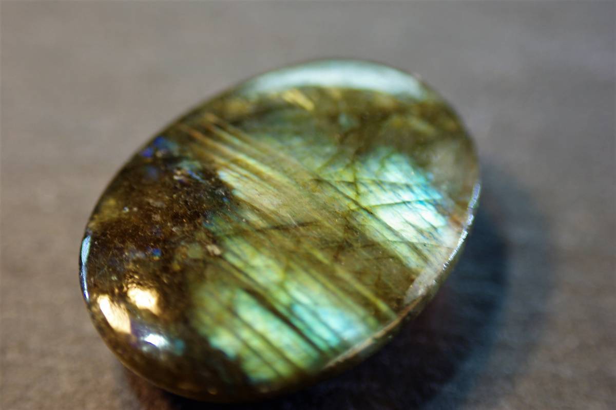 半貴石シリーズ! 天然藻入り混成アゲート 28.05ct インド産出 半貴石シリーズ! 天然藻入り混成アゲート 28.05ct インド産出