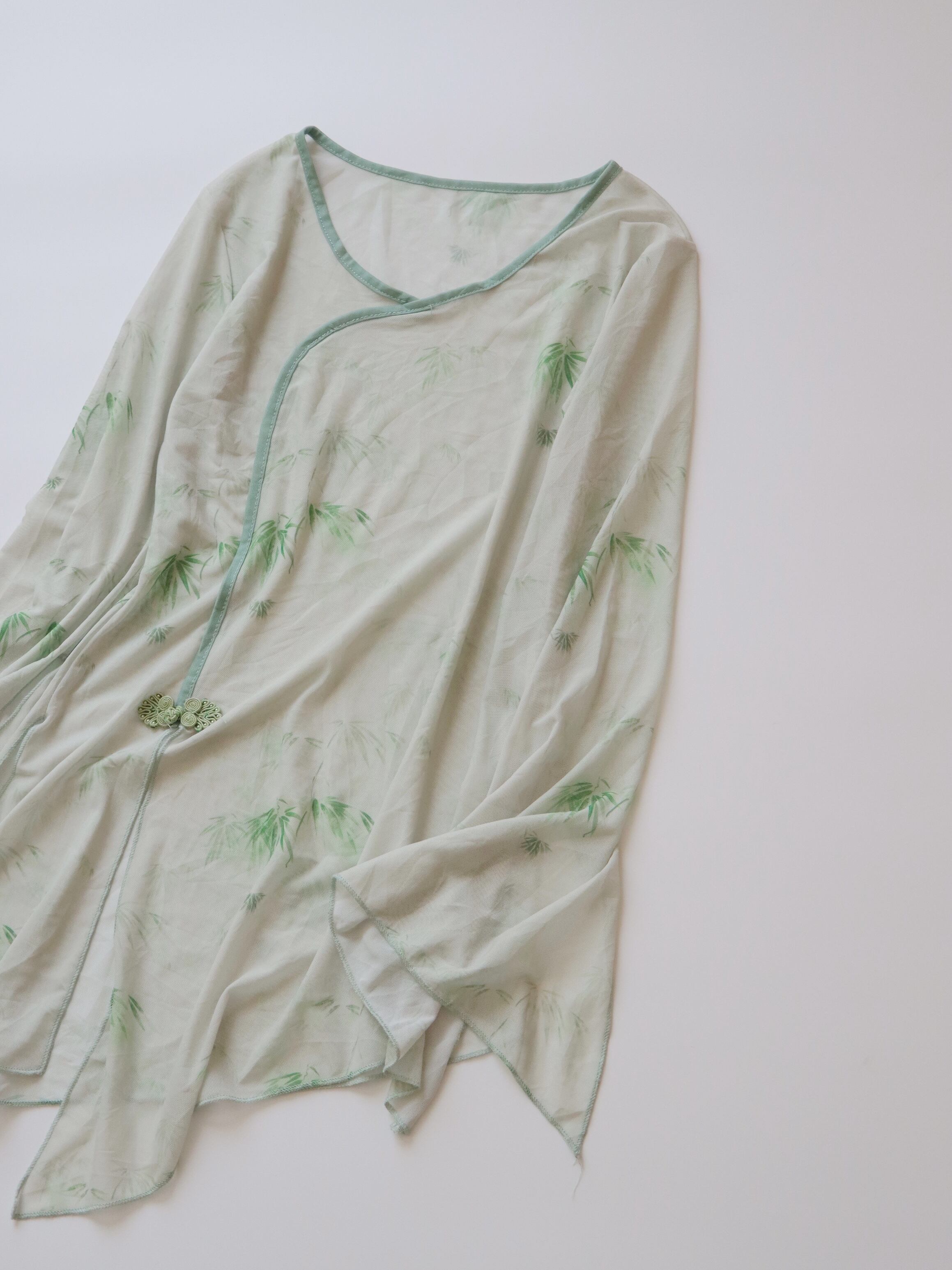 ●green leaf sheer stretch jersey design top