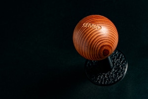 木製レバートップボール（イチイ製・SENJOロゴ）/Wooden lever top ball (made by Japanese yew, SENJO logo)