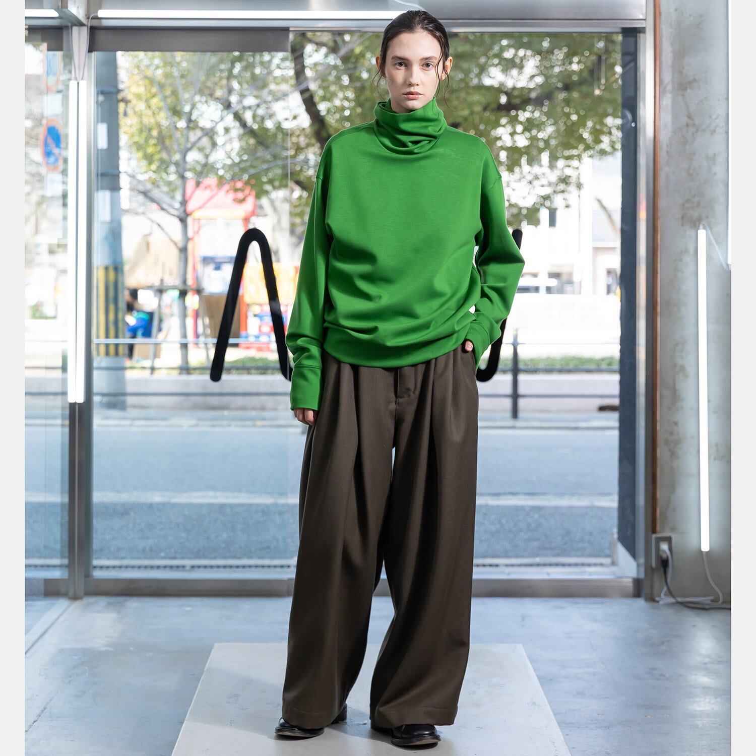 VOAAOV BISHU WOOL ONI SURGE Tuck Wide Pants (OLV) VOPT-K44 | IAAAM