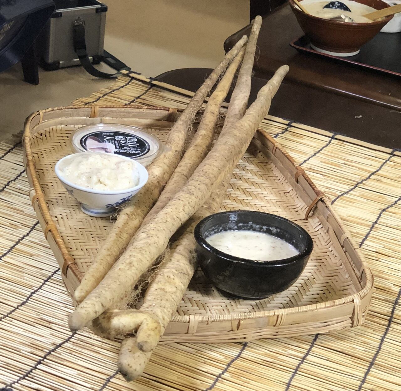 ３種詰め合わせセット 小 山の貴婦人 大和芋 自然薯ブレンド わさび入り 185g 3個 尾白弁当 静岡県産 ギフト 職人手作りの味 おじろ お歳暮 山の貴婦人 とろろ汁