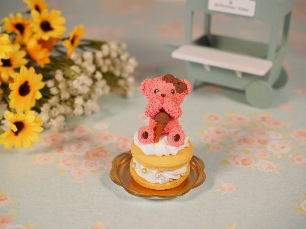 過去マンスリークマカロンのオブジェ