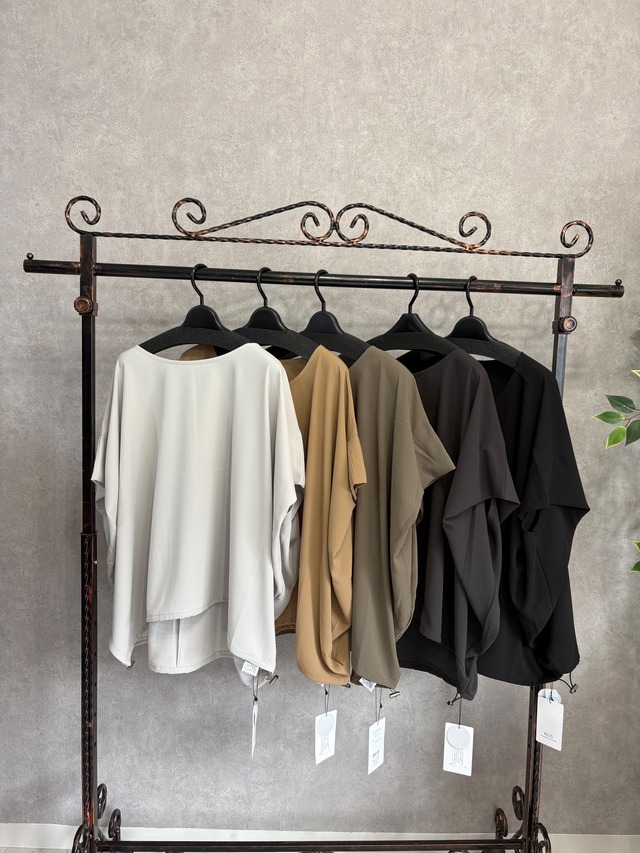 ピアス　select  ゆらゆら花弁モチーフピアス