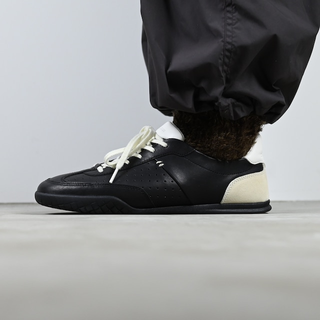 FOOT INDUSTRY / ANTHRACITE FOOT INDUSTRY / ANTHRACITE