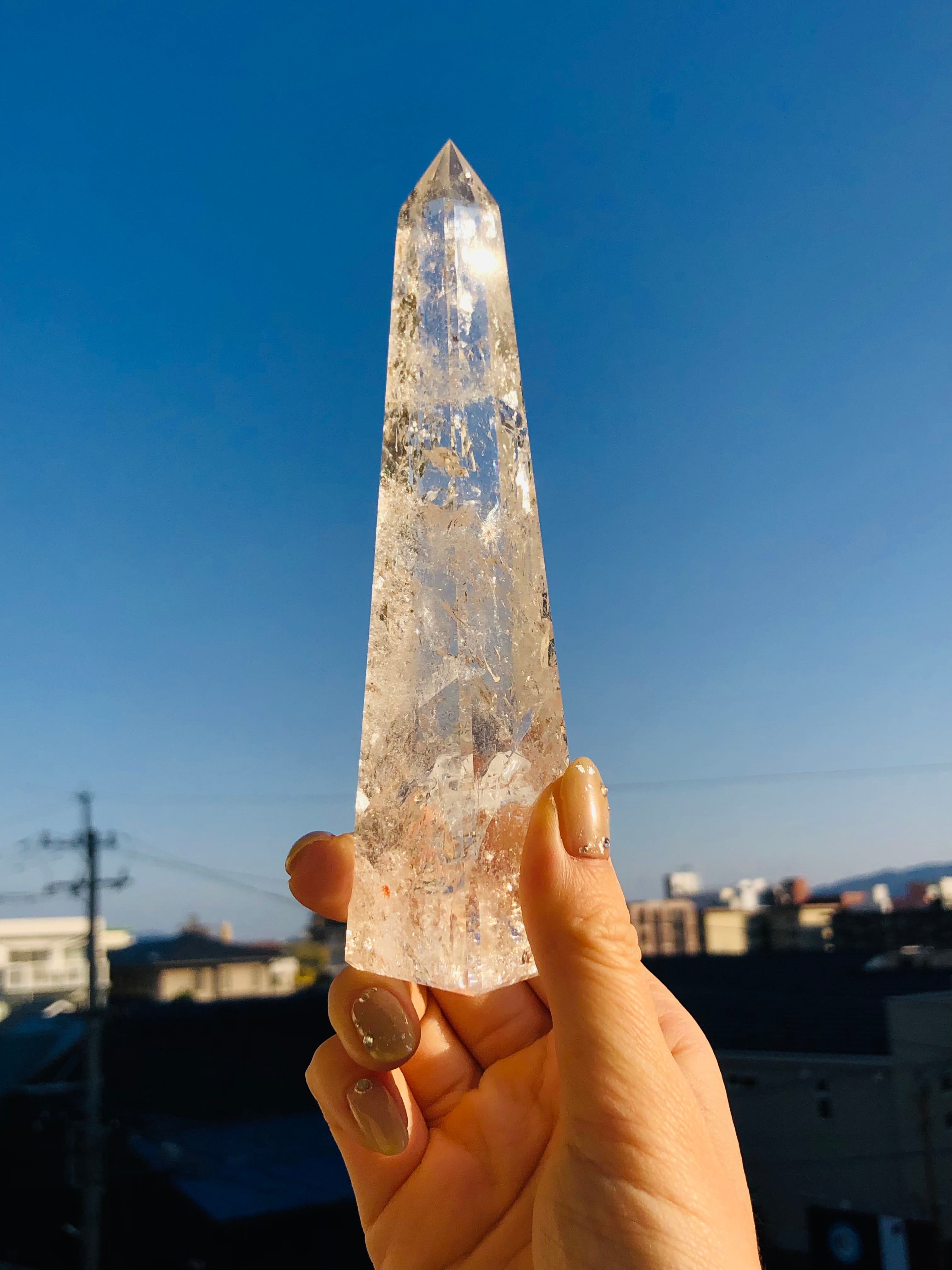 繁栄の象徴✳︎虹入りオベリスク水晶 | 虹色の星