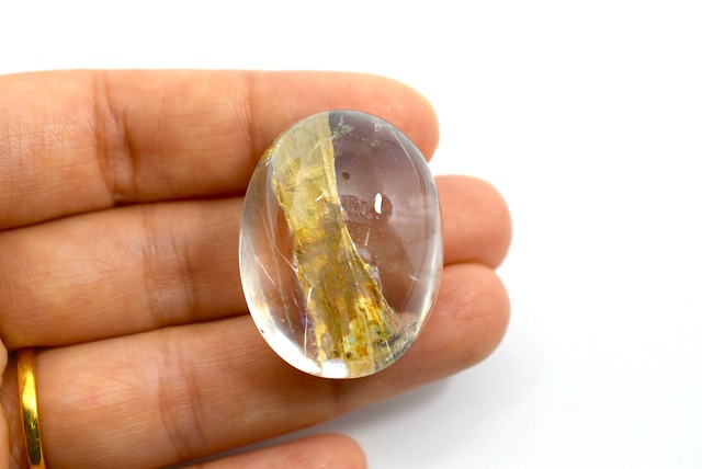 虹入り★ガーデンクォーツ ルース カポジョンgar046