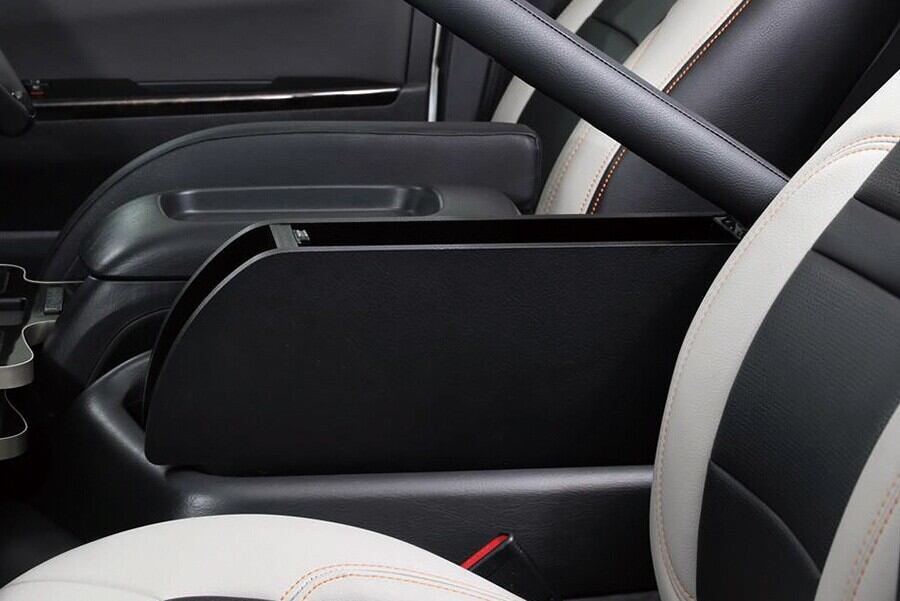 UI vehicle ハイエース 200系 ワイドボディ用アームレストBOX | travois