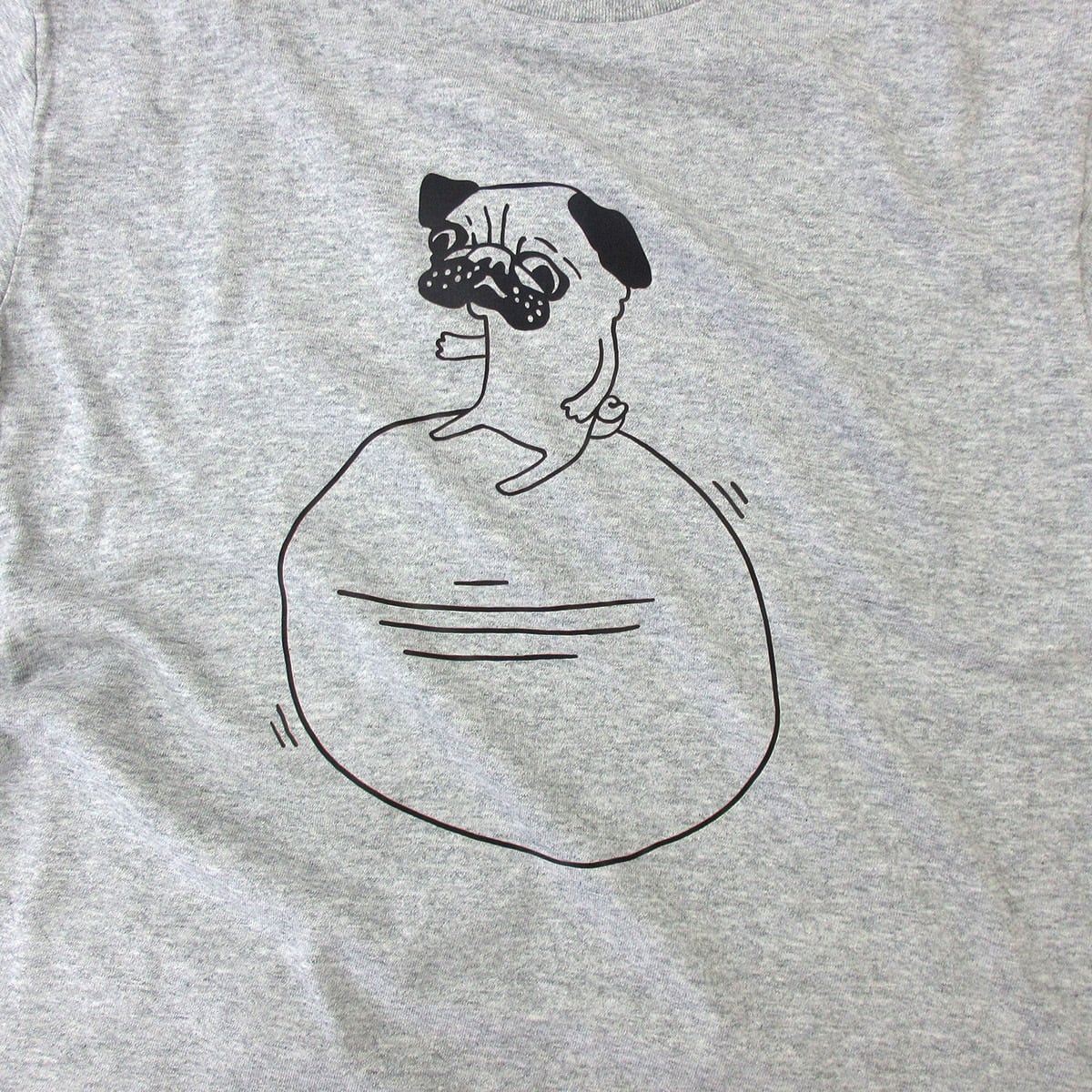 パグとヨガボール Tシャツ dog57 ダイエット 犬 ブヒ パグ 好き 服
