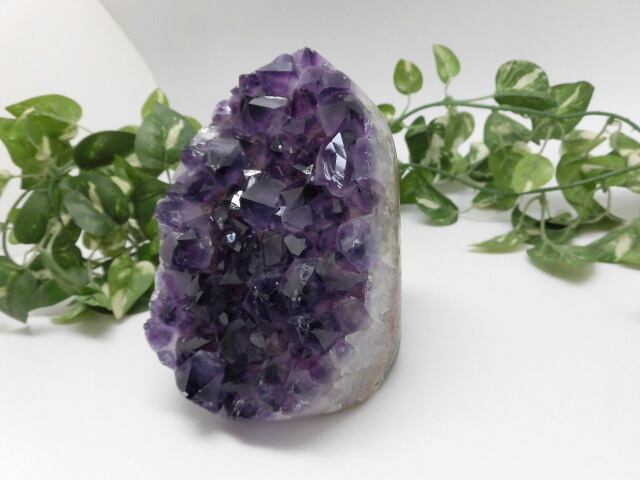 【送料無料】【高品質】 ウルグアイ産アメジスト no.7