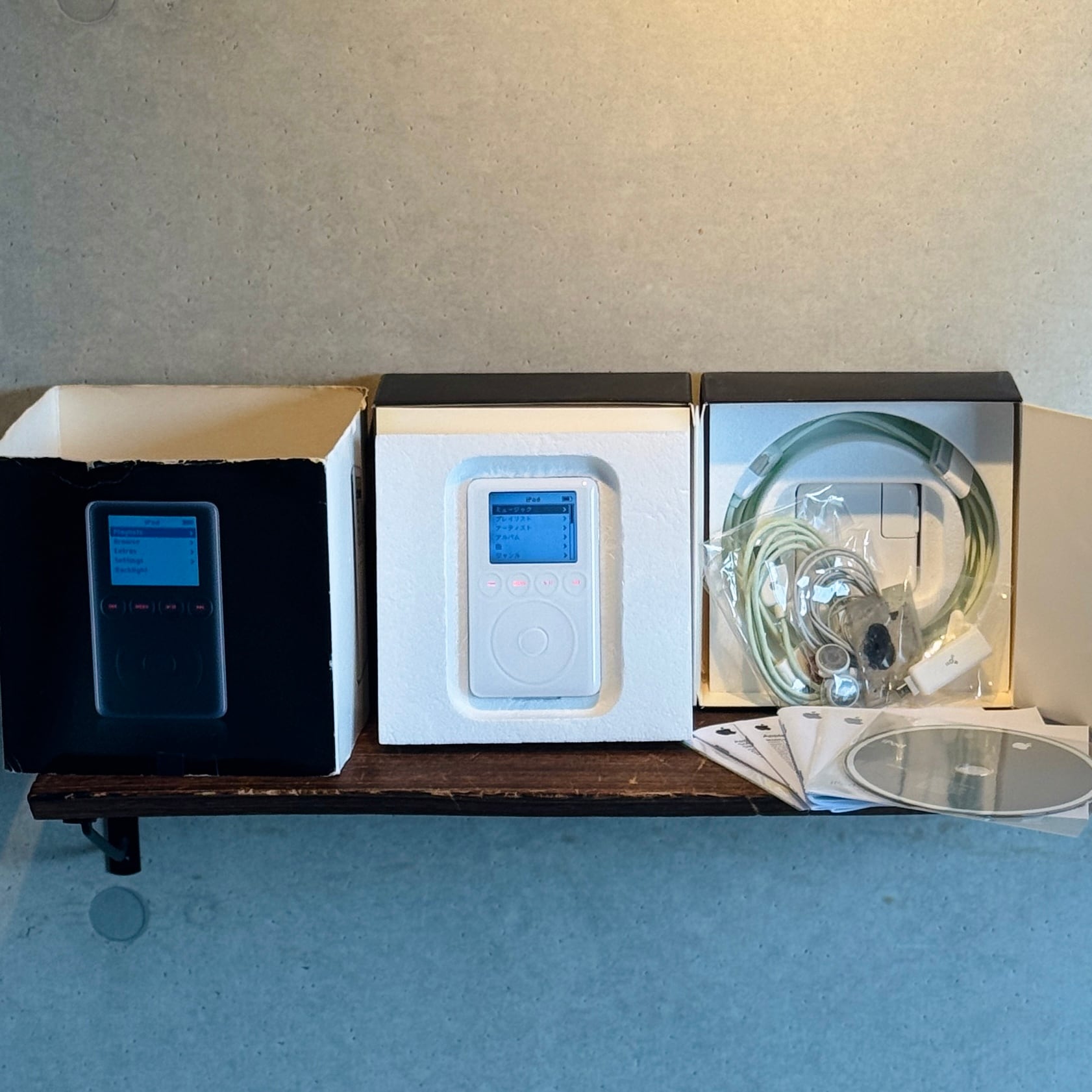 【動作品】Apple 3rd iPod 12V充電SET& 新品バッテリー交換済 動作品】Apple 3rd iPod 12V充電SET& 新品バッテリー交換済み【HP-KIT
