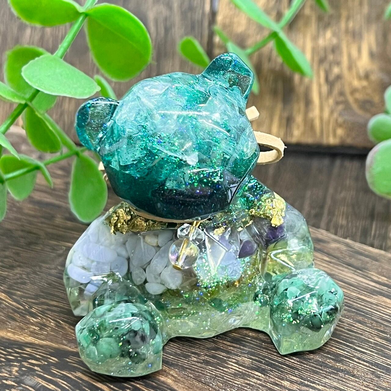 こぐまのオルゴナイト フローライト&ブルーレースアゲート&エメラルド 首飾り付き