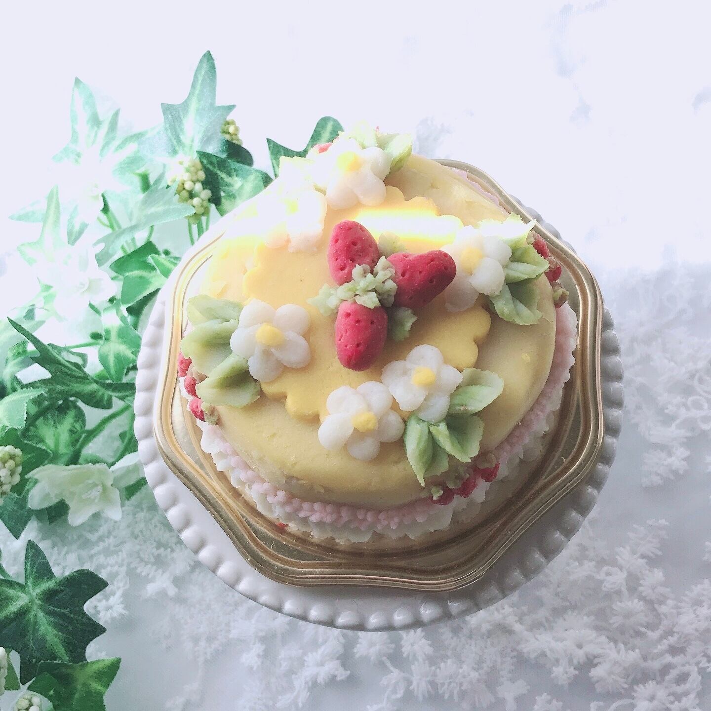 月替わり！3月は早春を彩る苺のデザインケーキ、犬のケーキ、犬用 