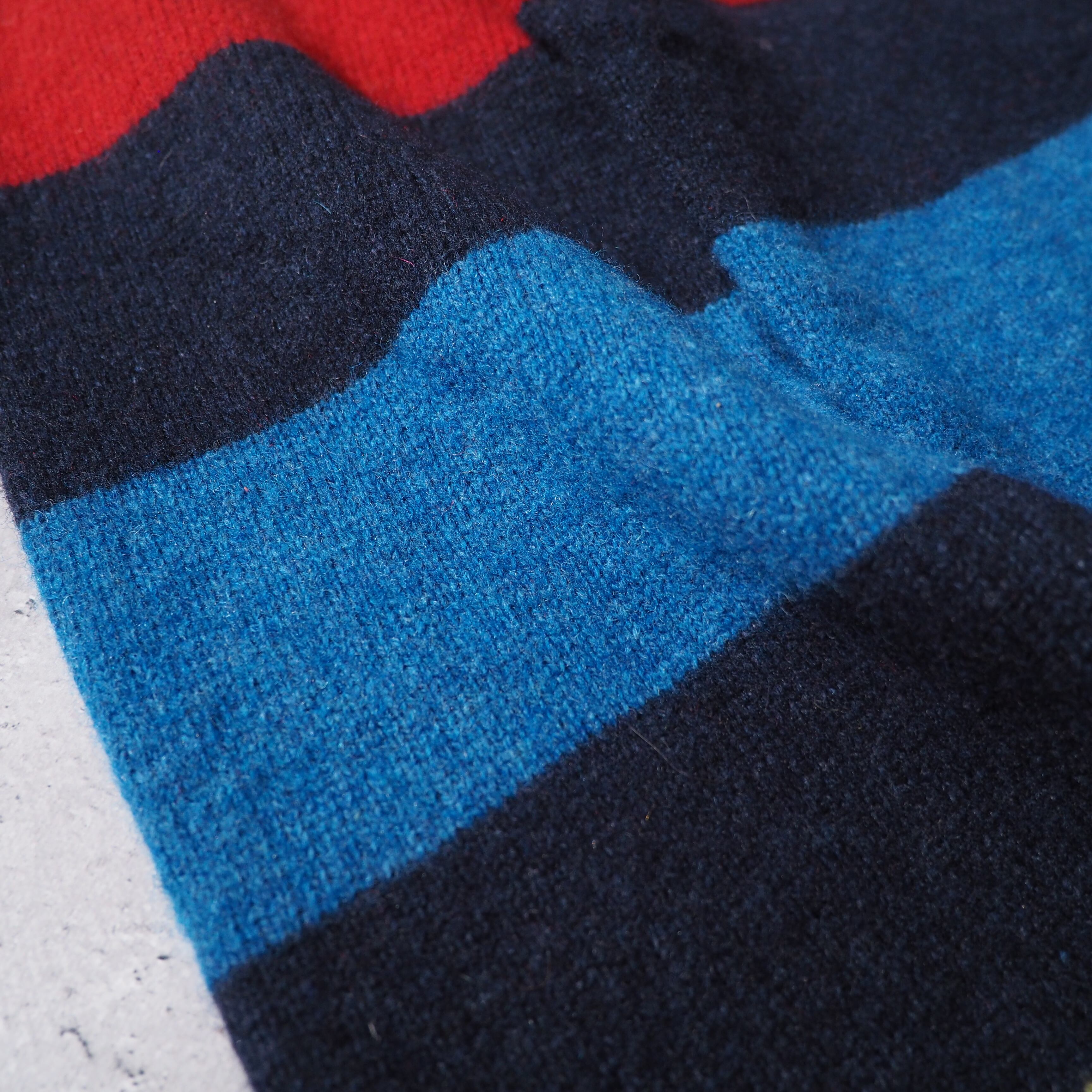 ”OLD NAVY ” multi color Border design Lambs wool knit