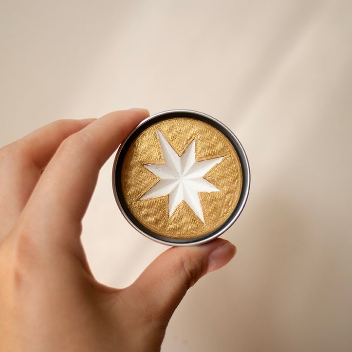 持ち運び便利】mobile star stone | 缶入り星のアロマストーン《星空の