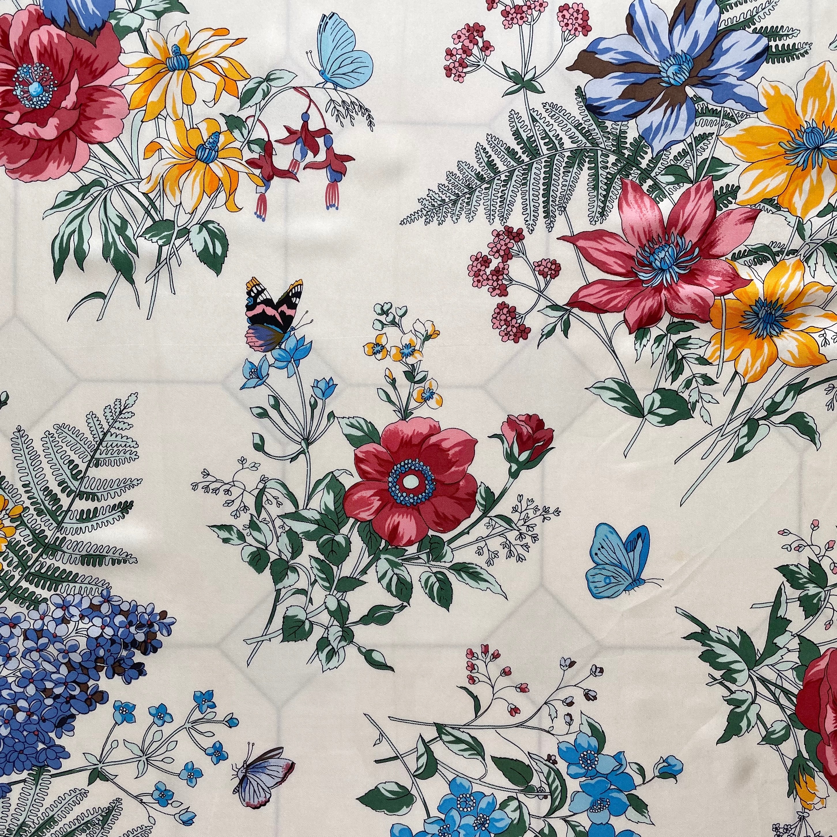 butterfly & flower silk scarf 〈レトロ古着 蝶々＆花柄 シルク