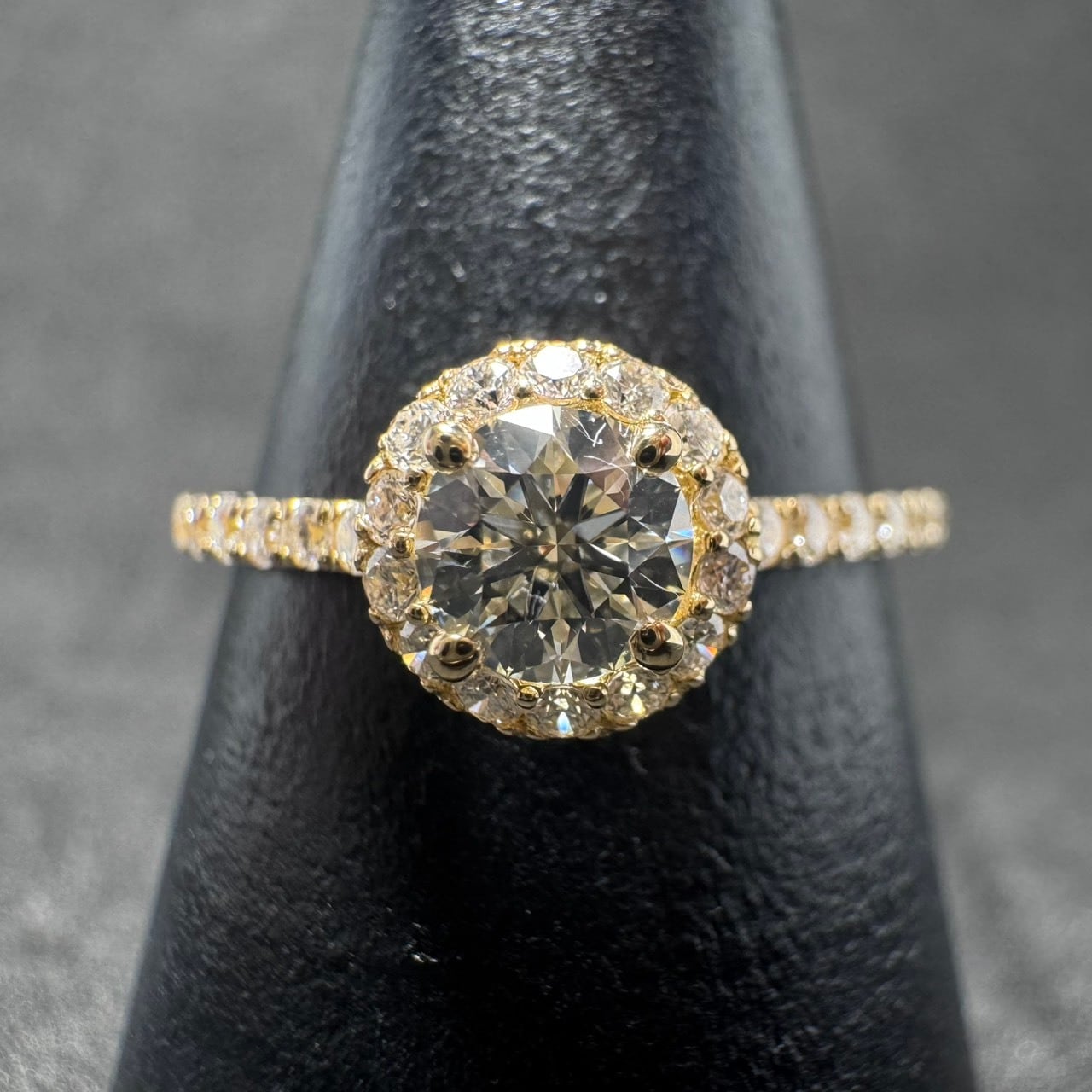 CGLソーティング付】K18YG 0.317ct ダイヤモンド 取り巻き(ヘイロー