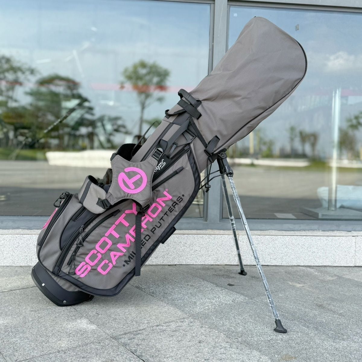 ScottyCameron 　スコッティキャメロン キャディーバッグ8 SCOTTY CAMERON スコッティキャメロン キャディバッグ 8.5型 スタンド