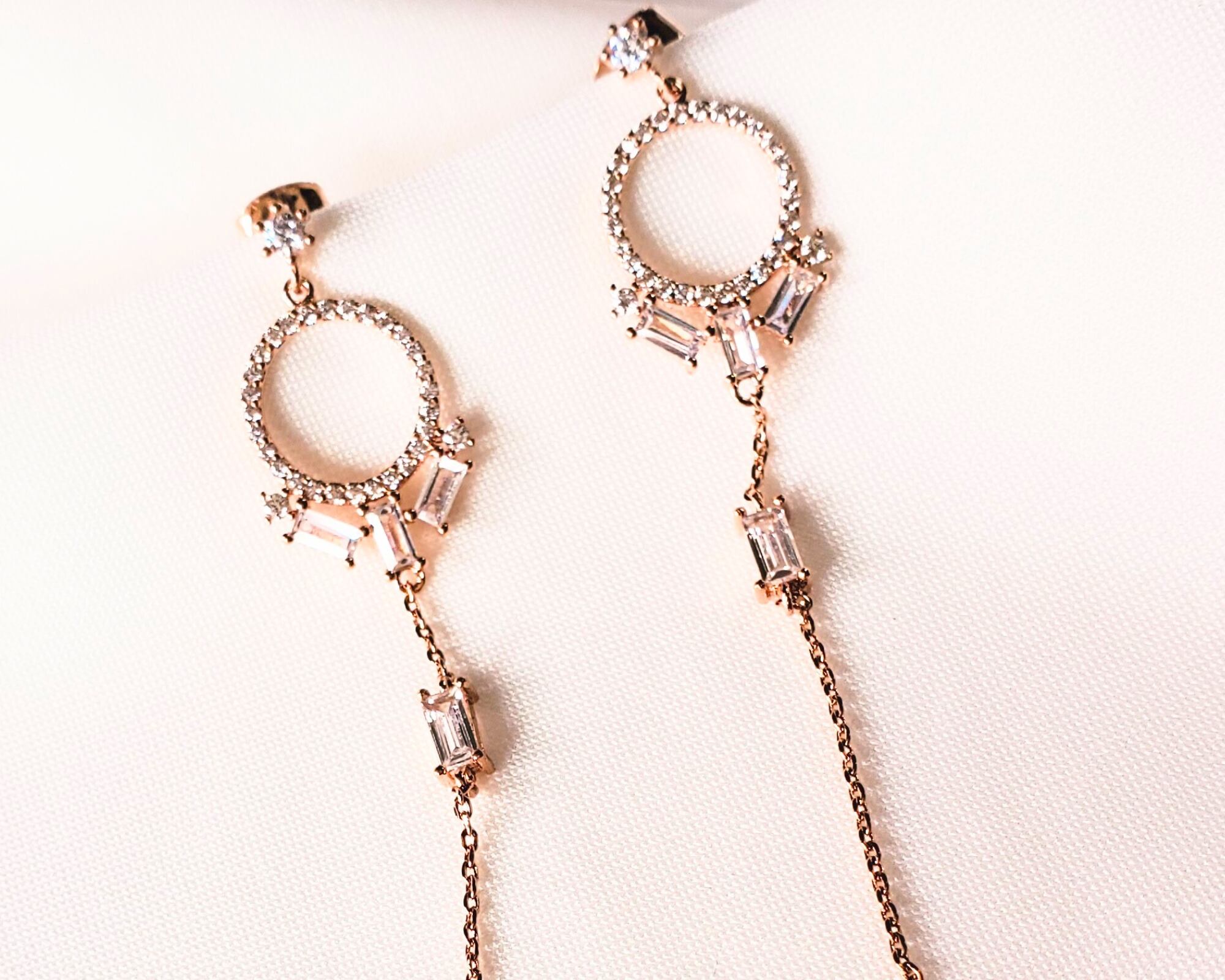 18Kローズゴールドメッキ キュービックジルコニア ドロップピアス（1.5カラット） SBLING 18K Rose Gold P 並行輸入品