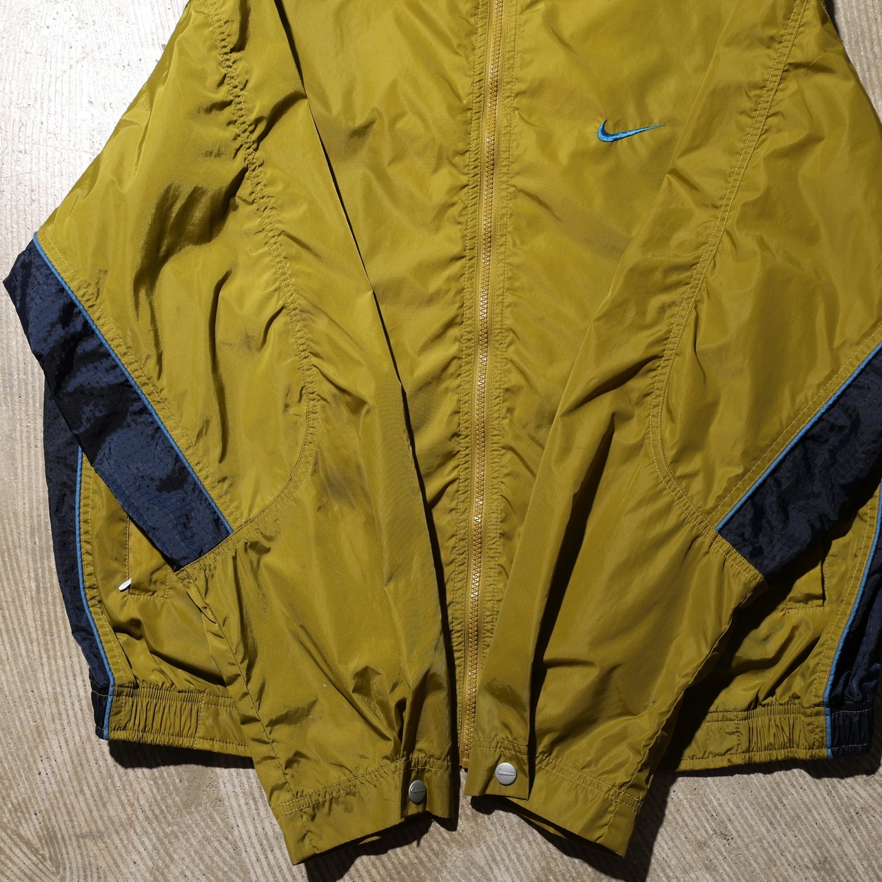 L 90s NIKE ナイロンジャケット ウインドブレーカー ナイキ