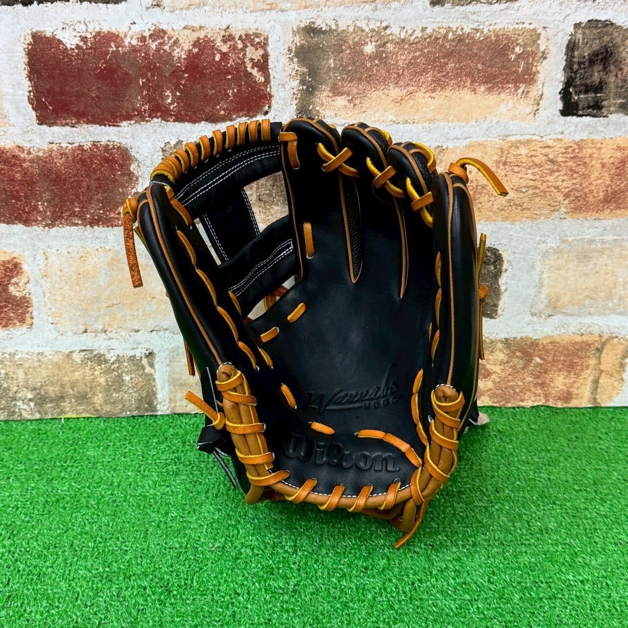 限定】Wiison ウイルソン Wannable Hero DUAL 軟式グラブ 内野手用 86