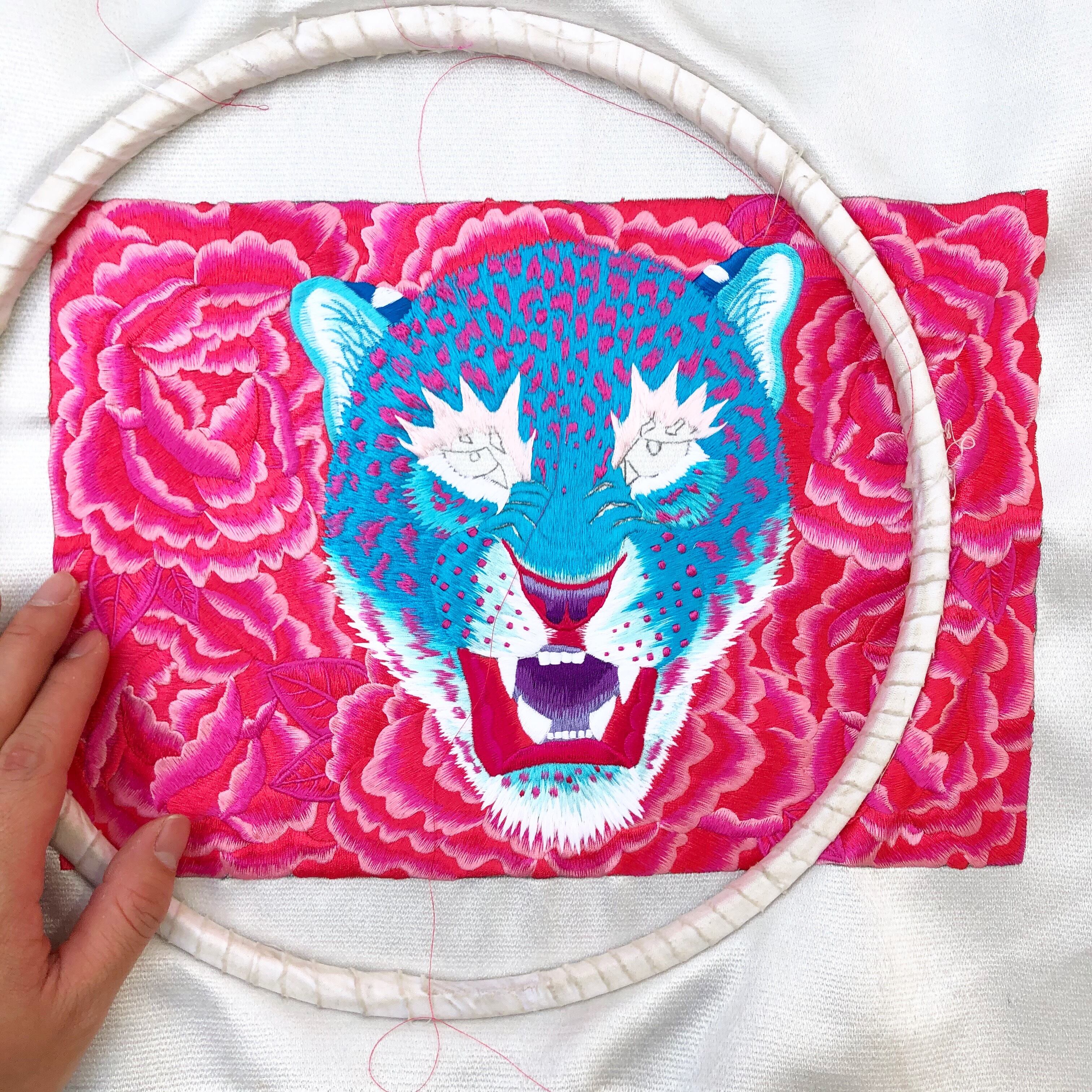 Doping Panther 横振り刺繍パネル【サイケ豹牡丹