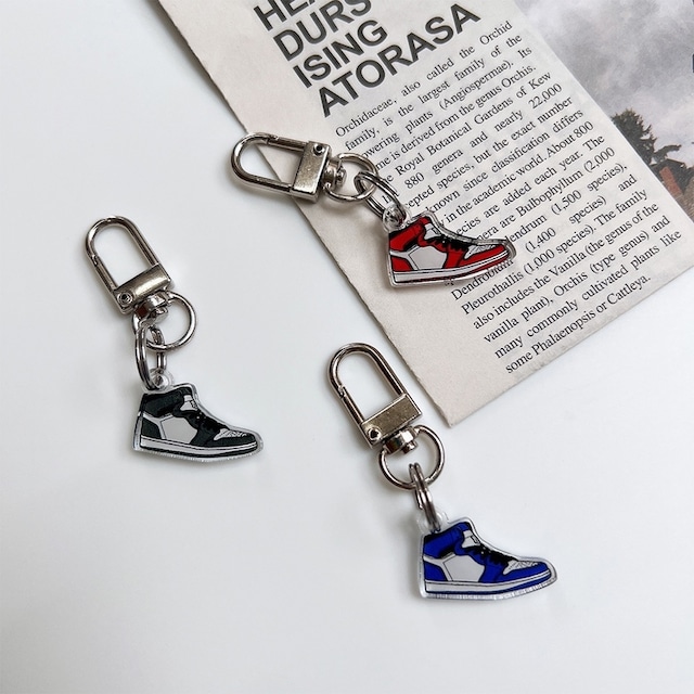 Sneakers pattern keyring