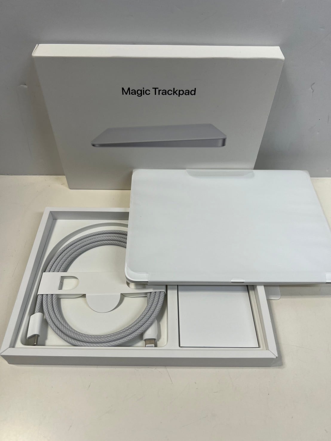 Apple Magic Trackpad ホワイト MK2D3ZA/A Magic Trackpad ホワイト