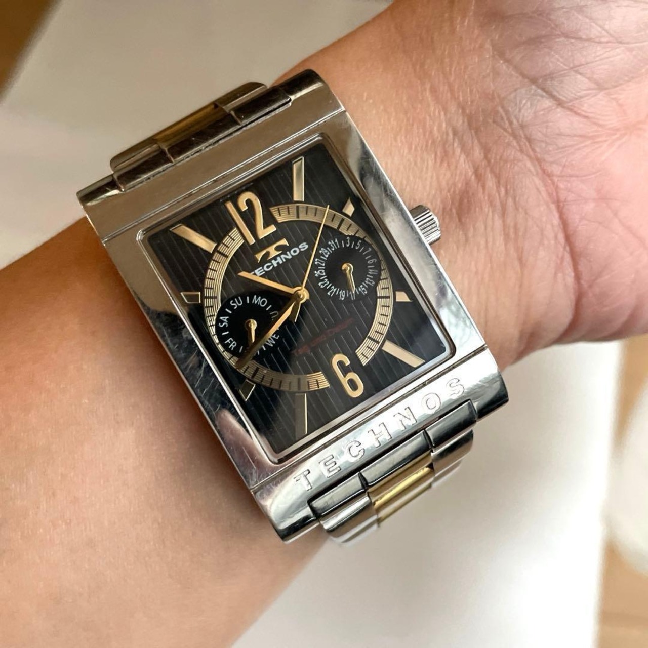 TECHNOS 腕時計