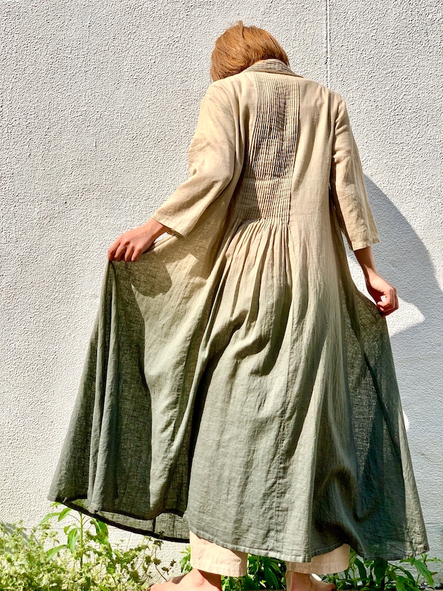 “old linen” “desigh gown robe” “gradation”