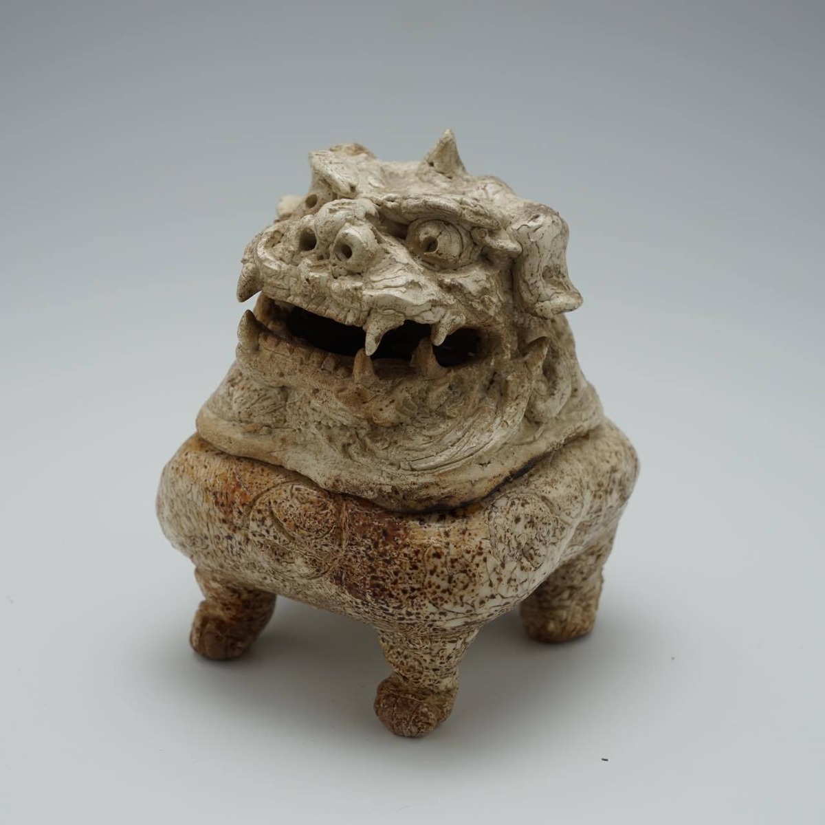 1496 古志野 龍山窯 前川電光 唐獅子香炉 古美術品 時代物 移れる