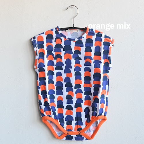 《mina perhonen 2025SS》rocher ロンパース / orange mix / 70cm