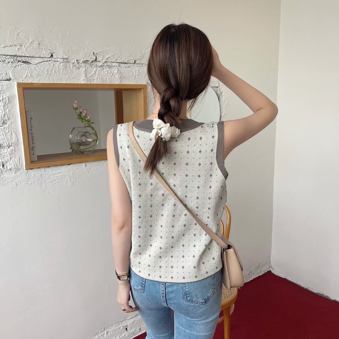 レトロ柄ベスト　AJ1050-3036